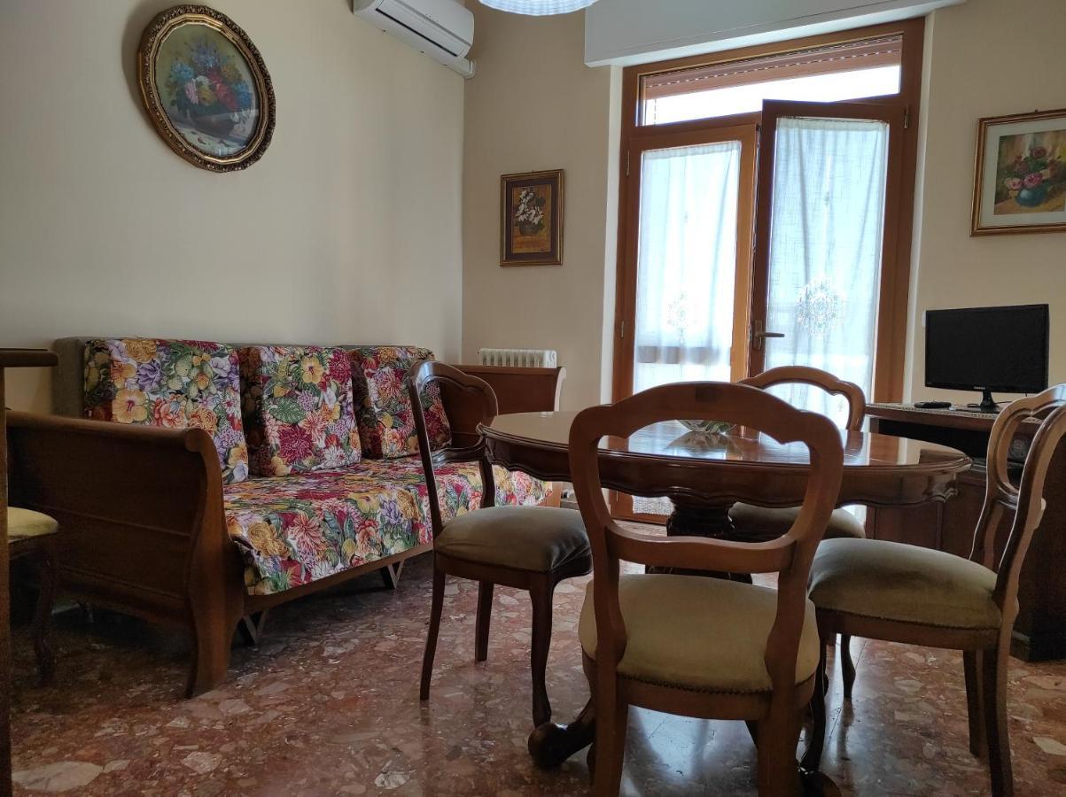 Apartmán La Colonna Holiday House Lecce Exteriér fotografie